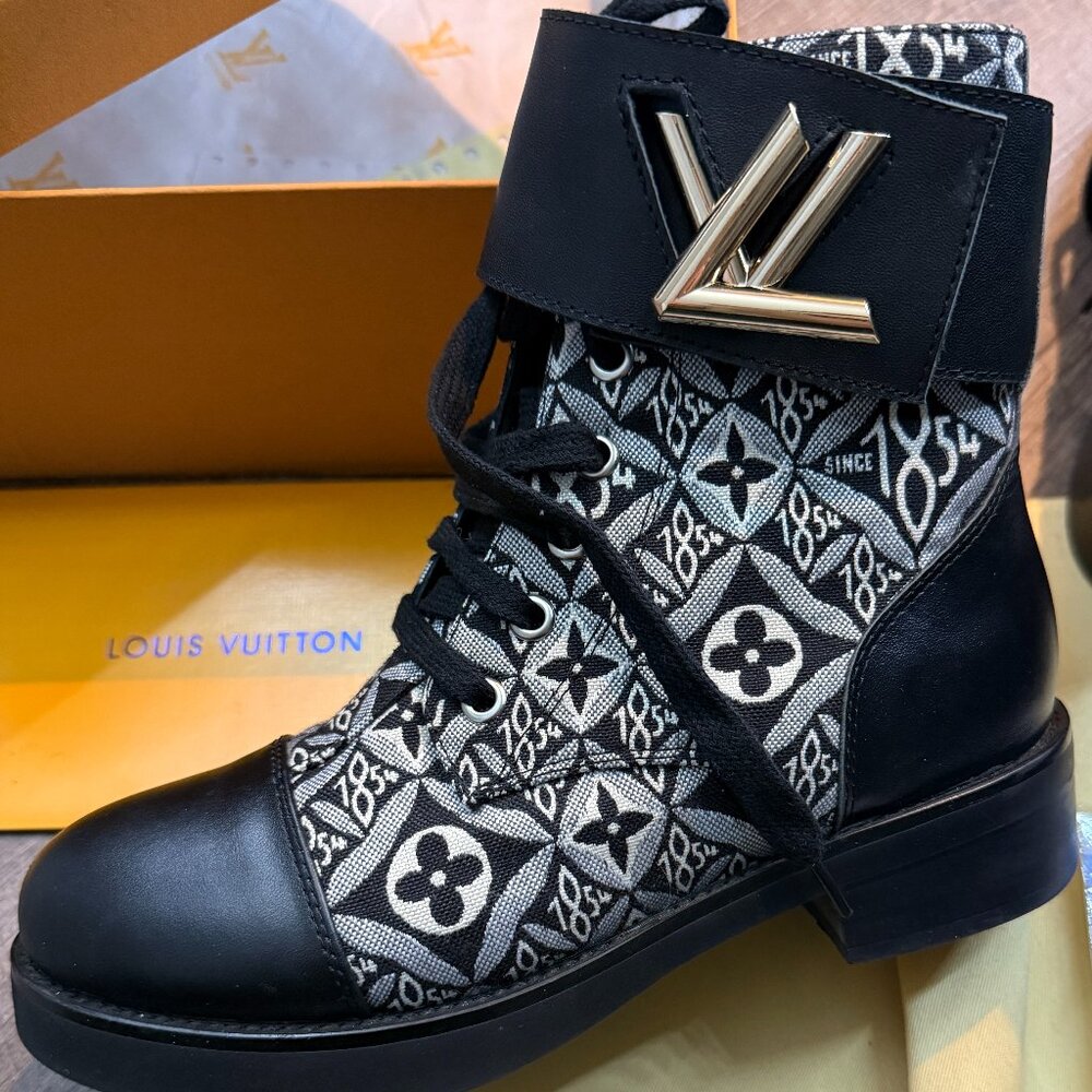 Luxury Boots- Leather boots